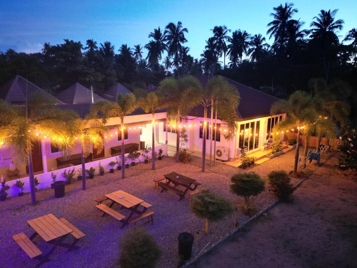 Escape Divers - Jungle Hostel And Dive Centre Ko Tao Exterior photo
